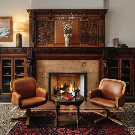 Chicago Athletic Association, Part Of Hyatt